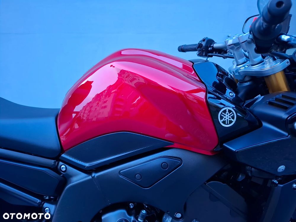 Yamaha FZ - 17