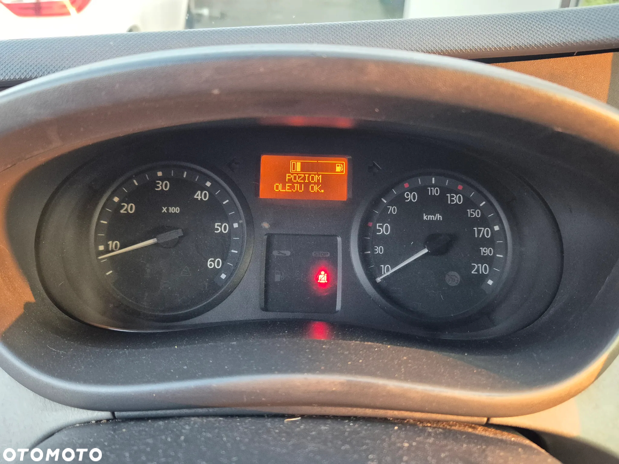 Renault TRAFIC - 12