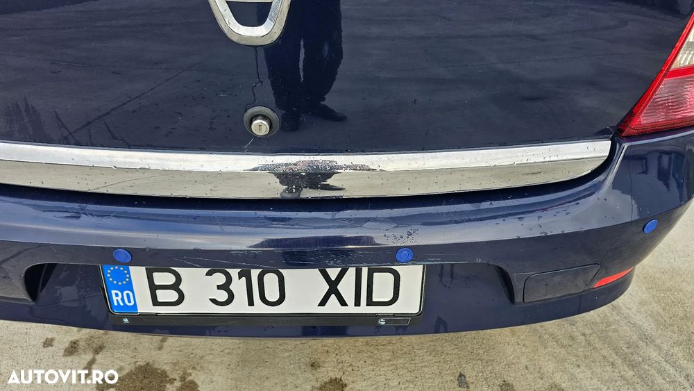 Dacia Logan Express 1.6 MPI - 11