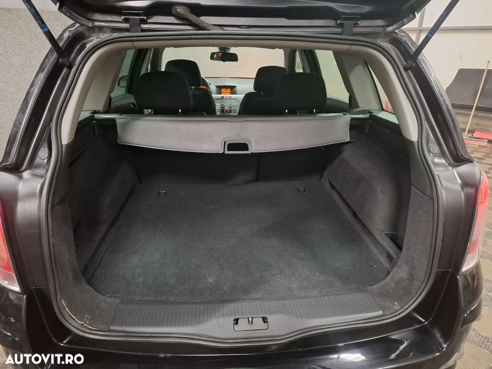 Opel Astra 1.7 CDTI Essentia - 8