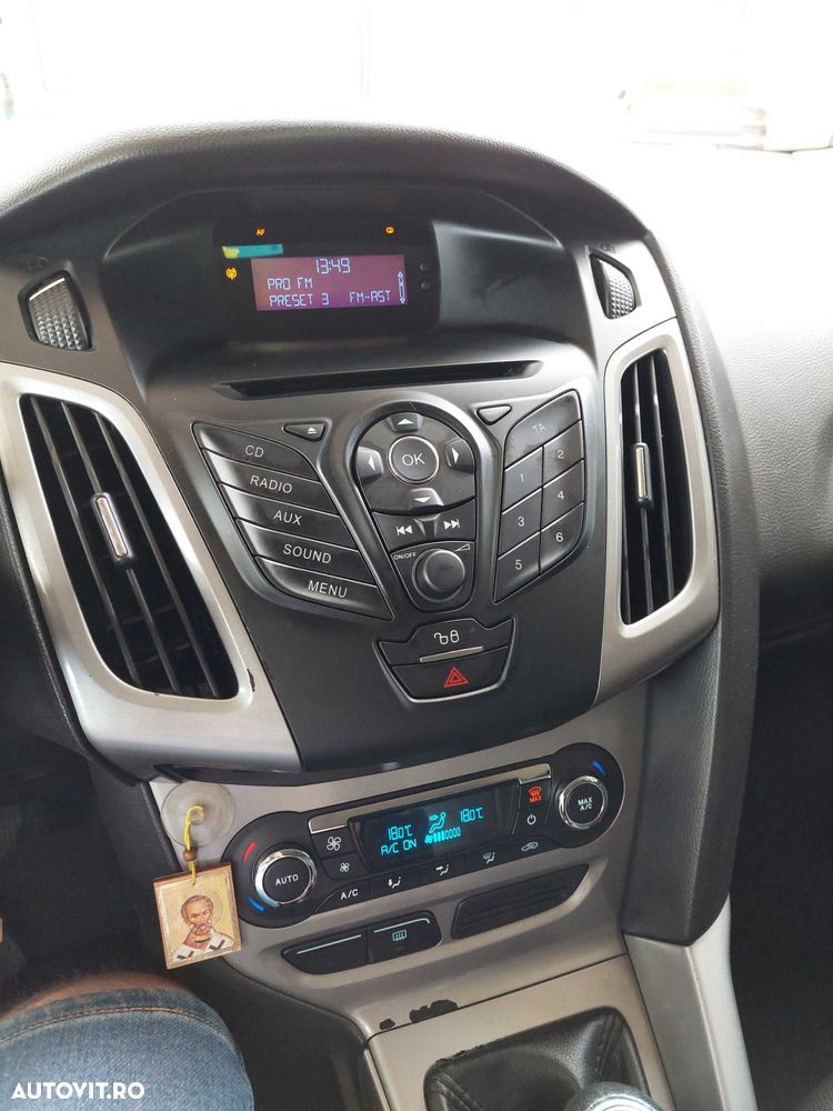 Ford Focus - 11