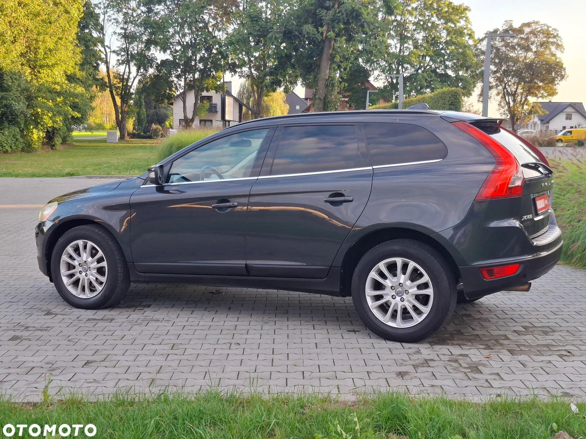 Volvo XC 60 D5 AWD Momentum - 10