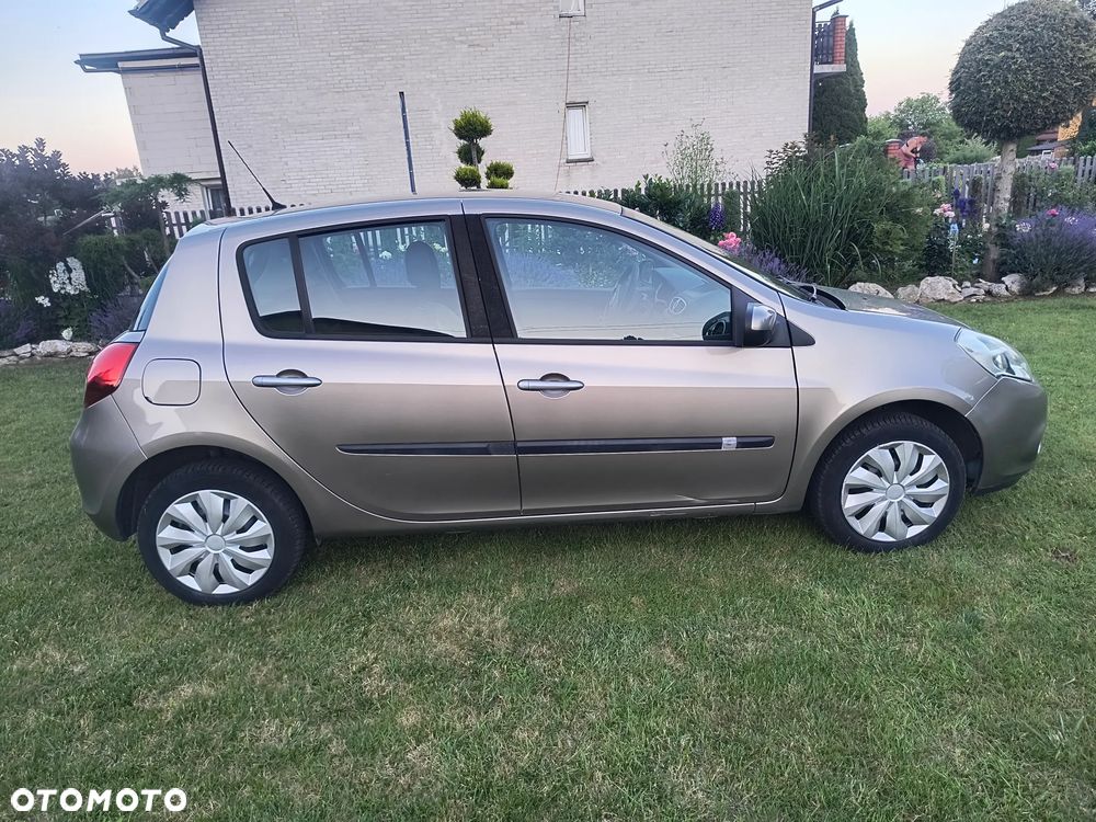 Renault Clio 1.2 16V Night&Day - 5