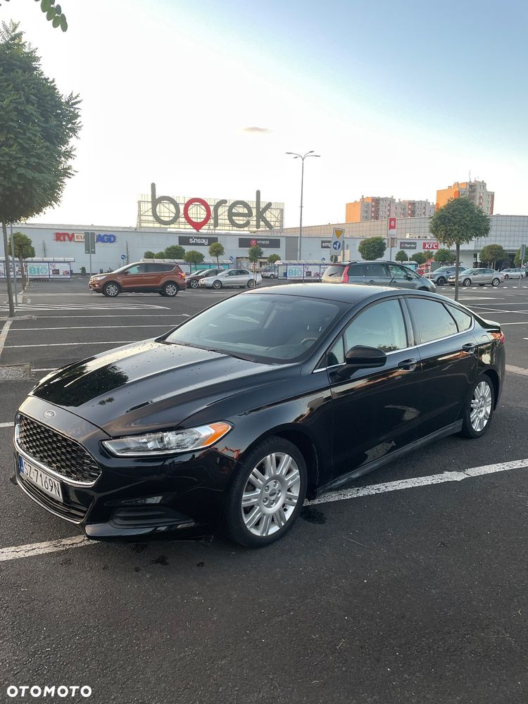 Ford Fusion - 8