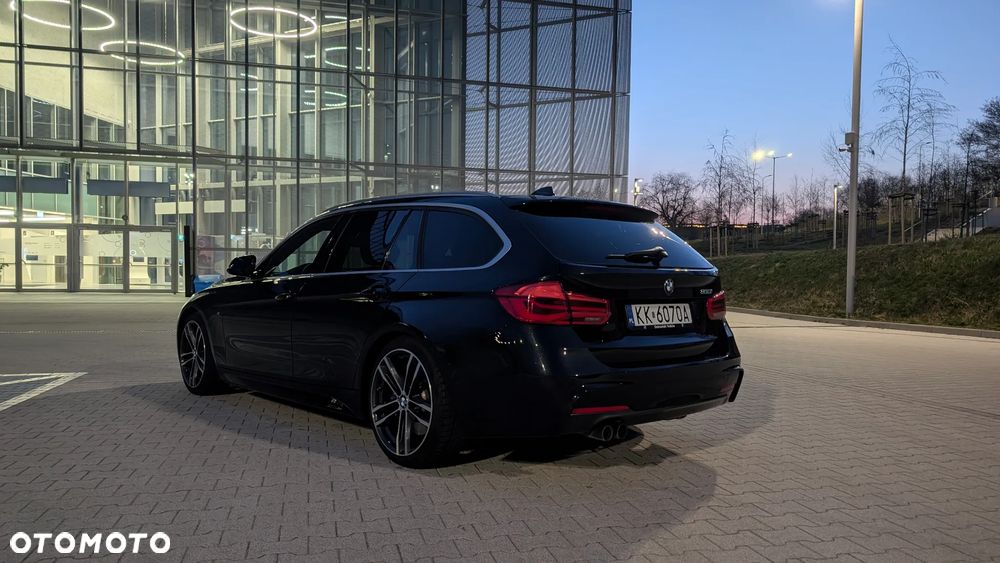 BMW Seria 3 330i M Sport - 3