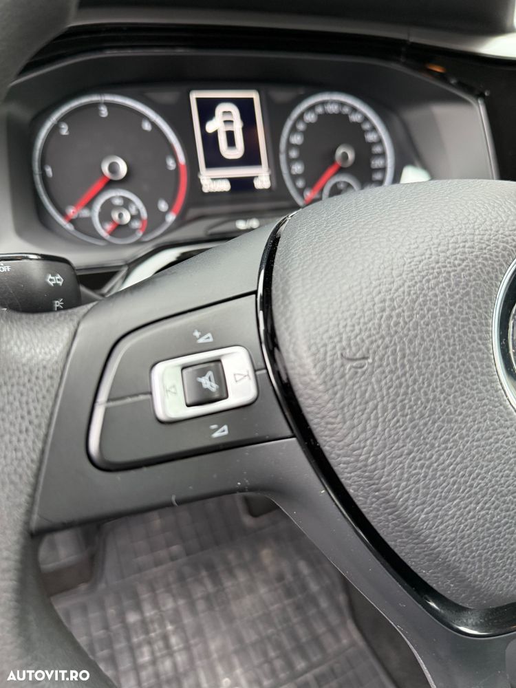 Volkswagen Polo 1.6 TDI Highline - 15