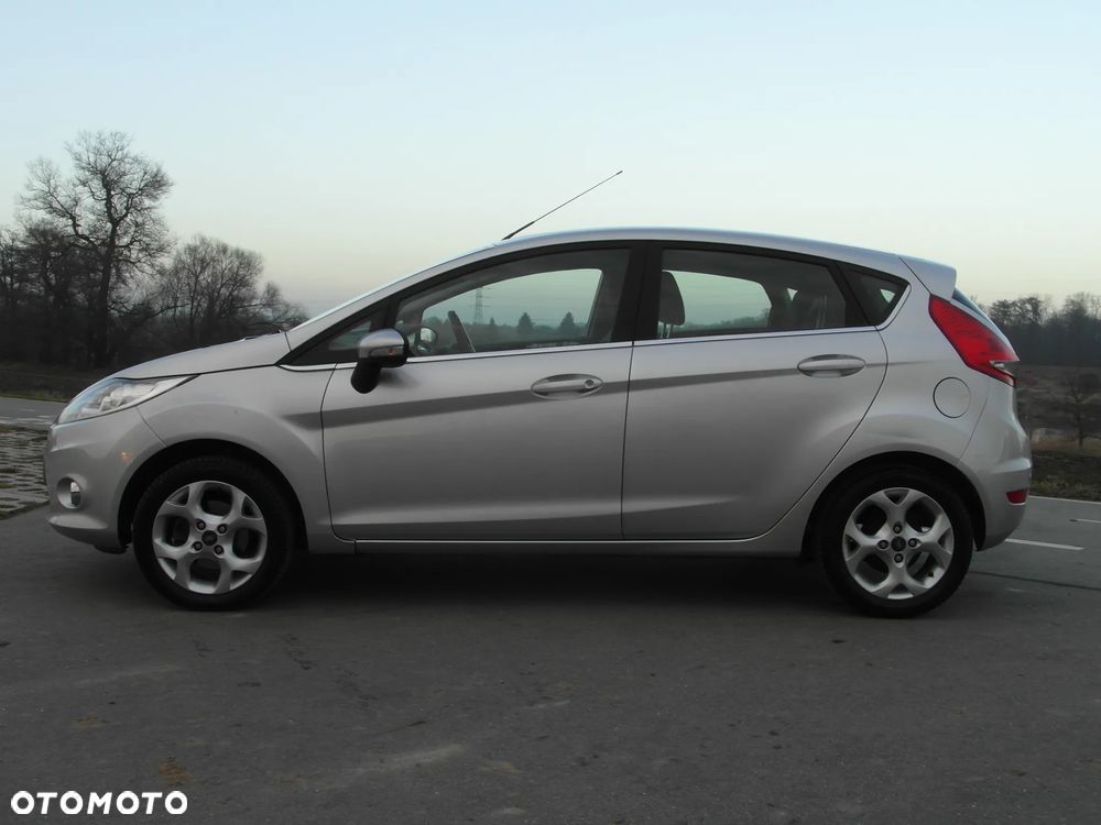 Ford Fiesta 1.25 Celebration - 4