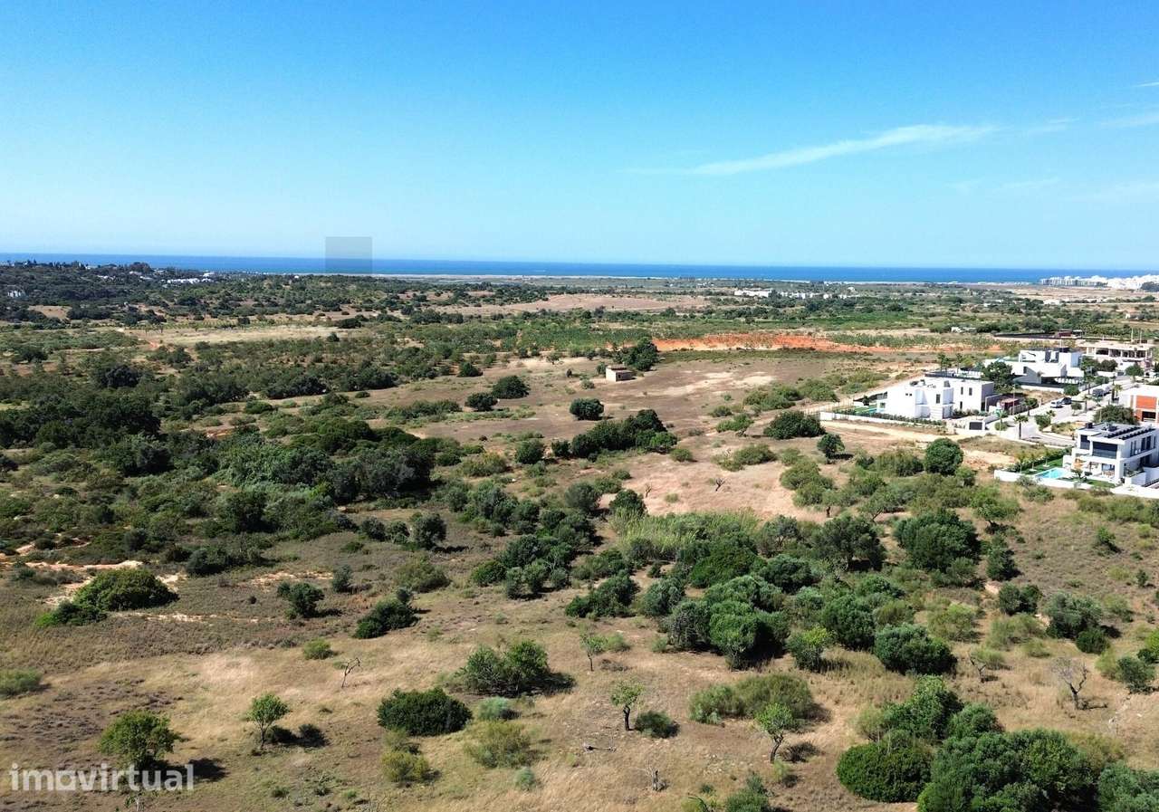 Terreno urbano, vista mar, perto das praias, zona tranquila, Pêra,  Al - Grande imagem: 3/26