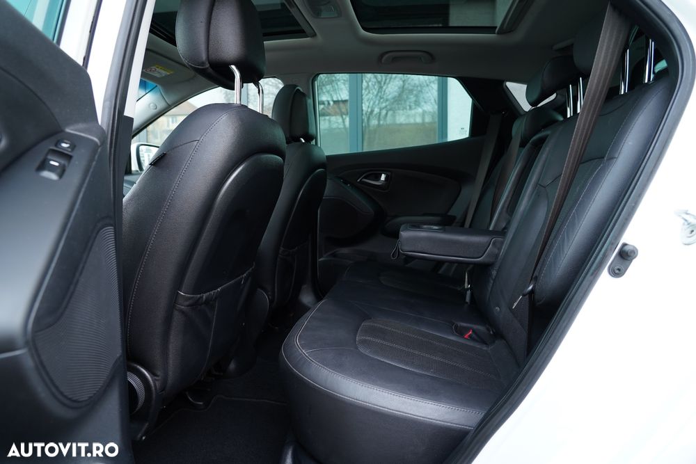 Hyundai ix35 2.0 CRDI 4WD Automatik Premium - 18