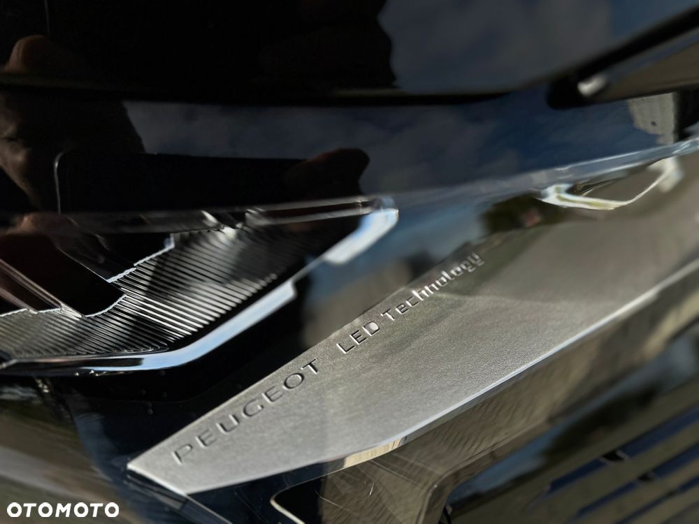 Peugeot 3008 1.6 PureTech HYbrid Allure S&S EAT8 - 27