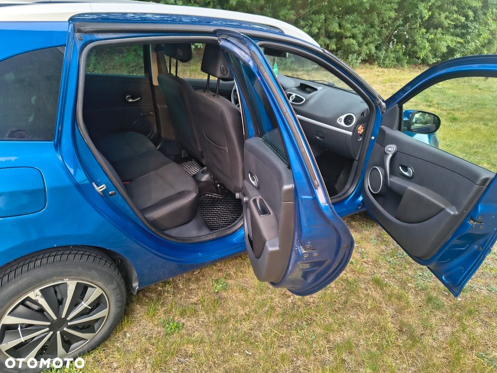 Renault Clio - 12