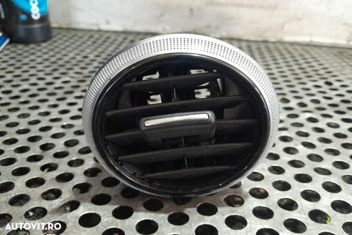 Grila ventilatie bord centru 8P0820901A 8P0820901A Audi A3 8P/8PA [2t - 1