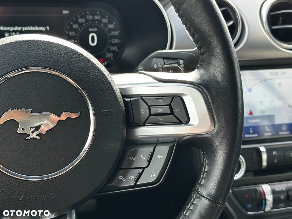 Ford Mustang - 17