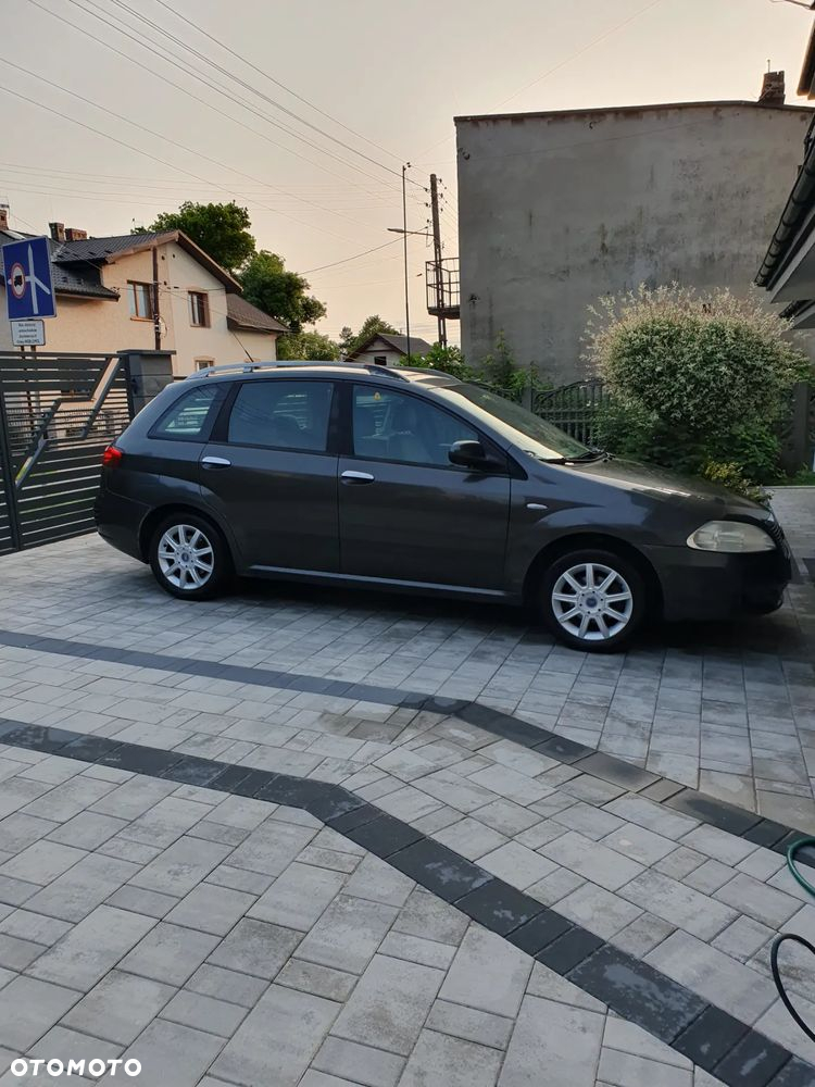 Fiat Croma 1.9 JTD Business - 4