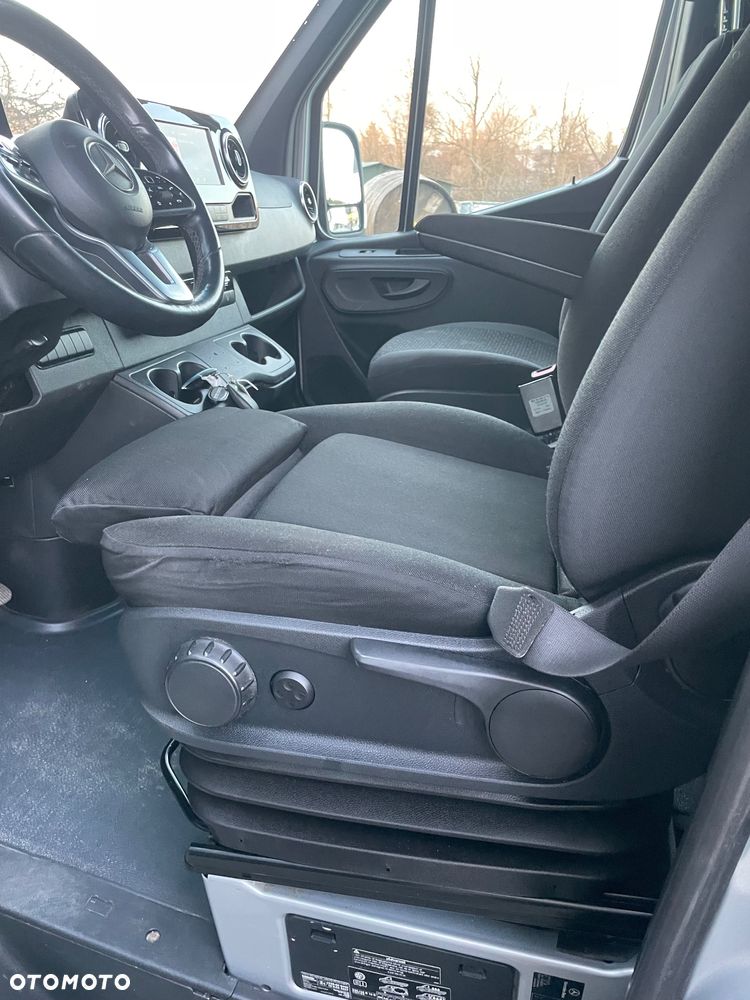 Mercedes-Benz SPRINTER 907 316 CDI - 14