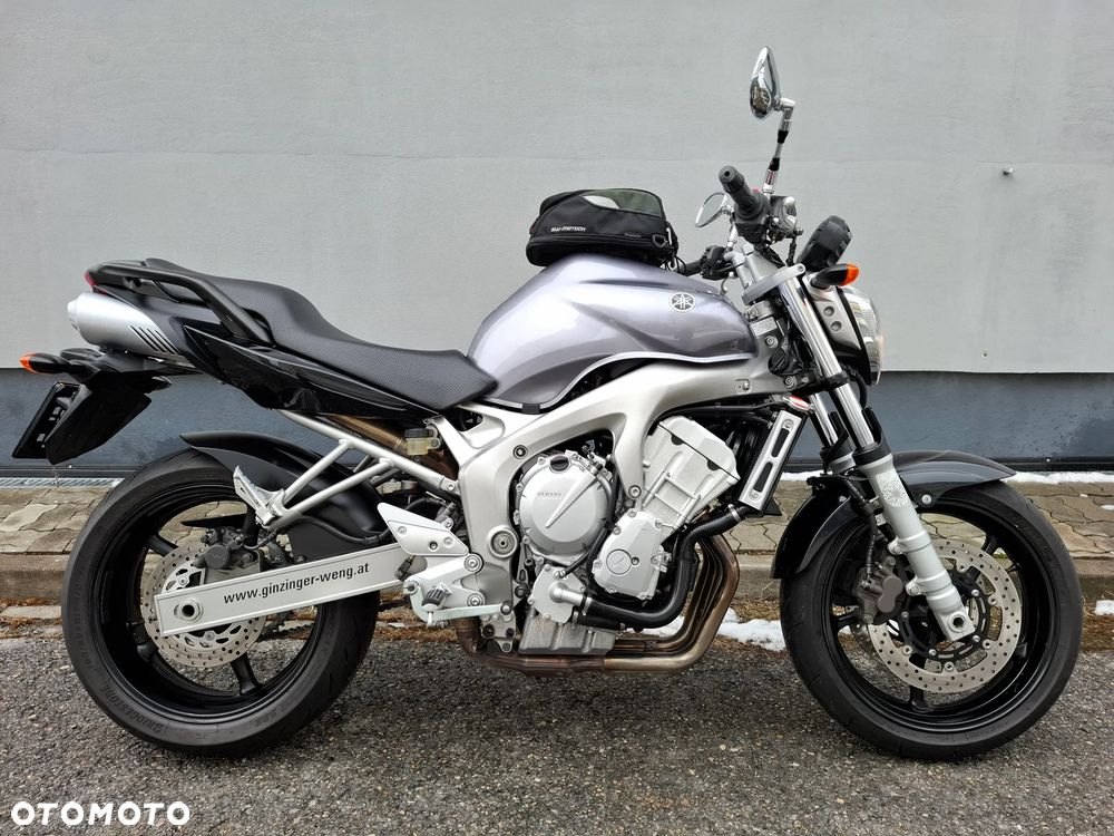 Yamaha FZ6 - 1