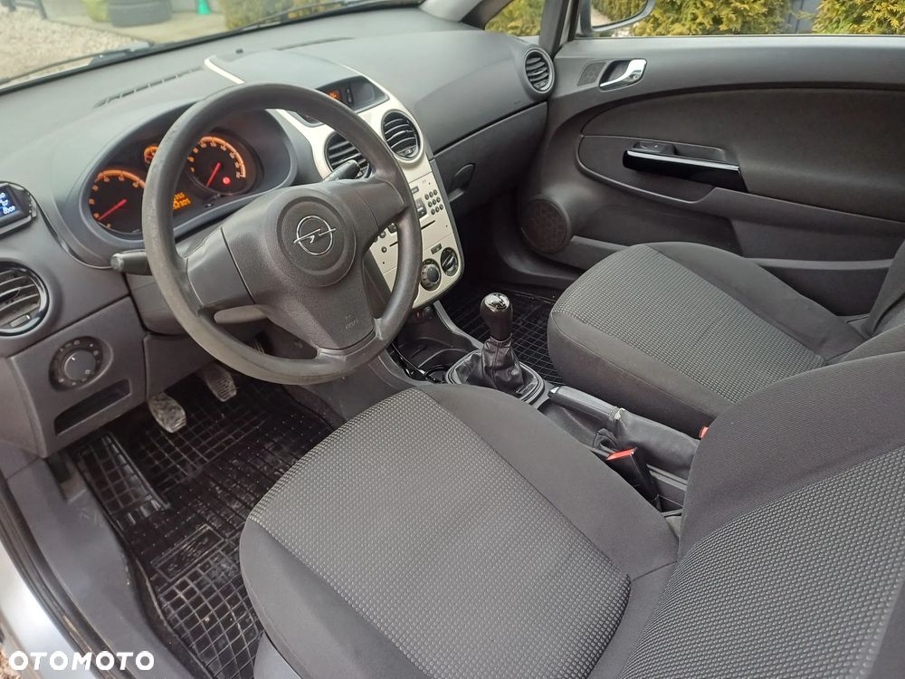 Opel Corsa 1.2 16V Enjoy - 4