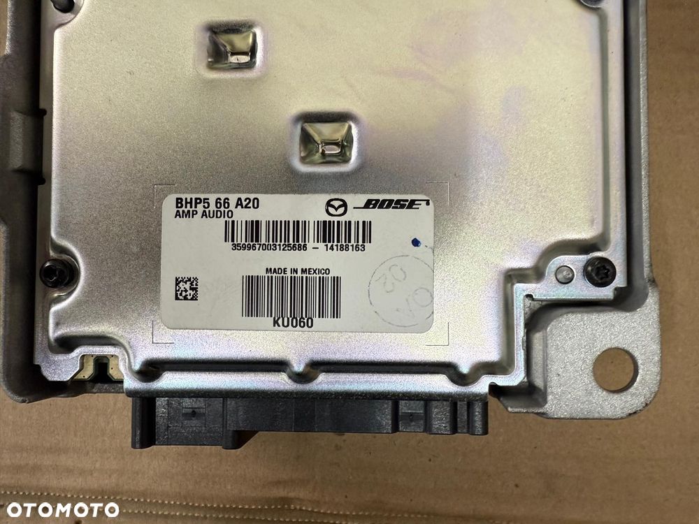 MAZDA 3 BM 12-18 GŁOŚNIKI WZMACNIACZ BOSE BHP566A20 - 4