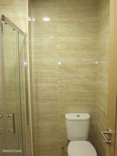 apartamento totalmente remodelado a estrear - Grande imagem: 3/8