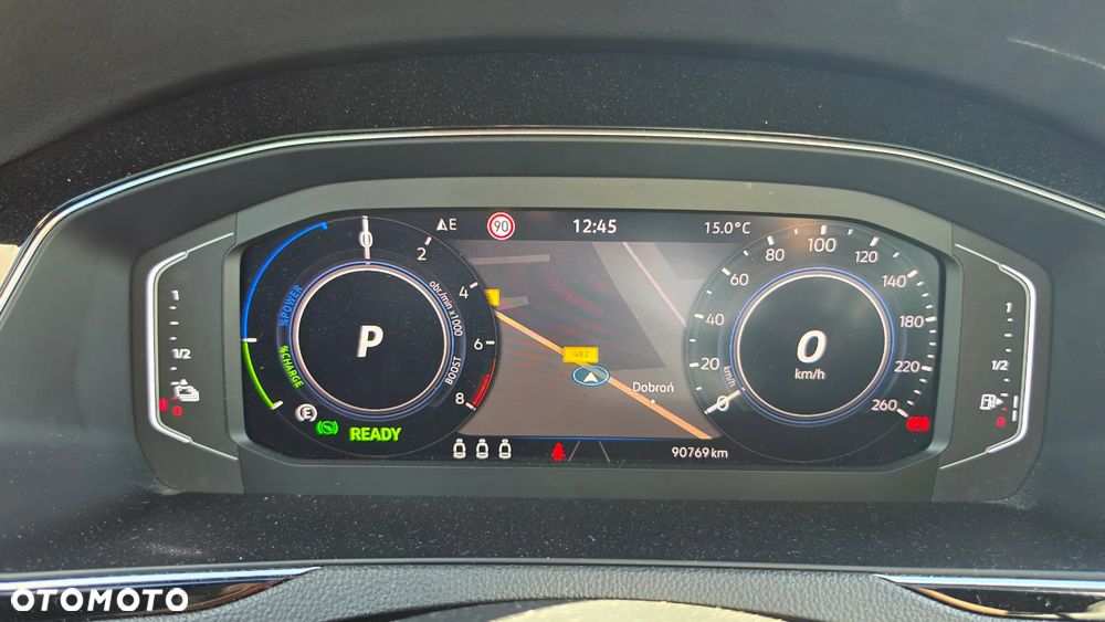 Volkswagen Passat - 21