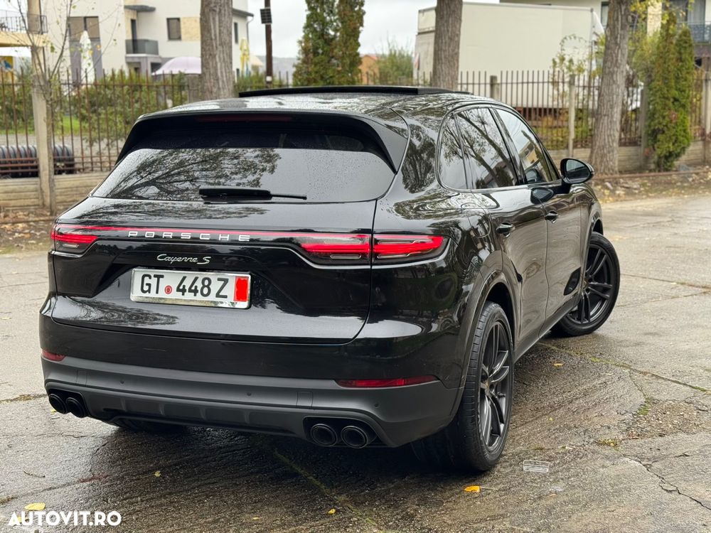Porsche Cayenne S - 4