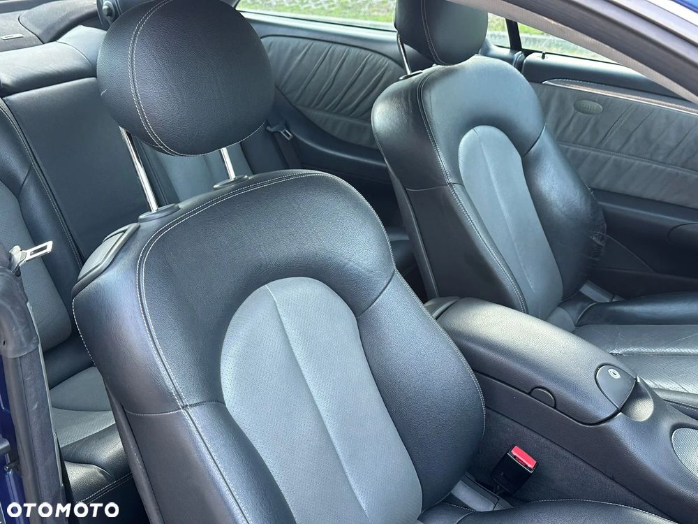 Mercedes-Benz CLK - 12