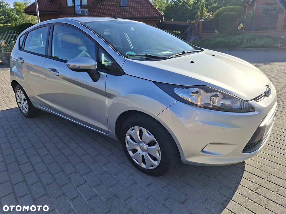 Ford Fiesta - 2