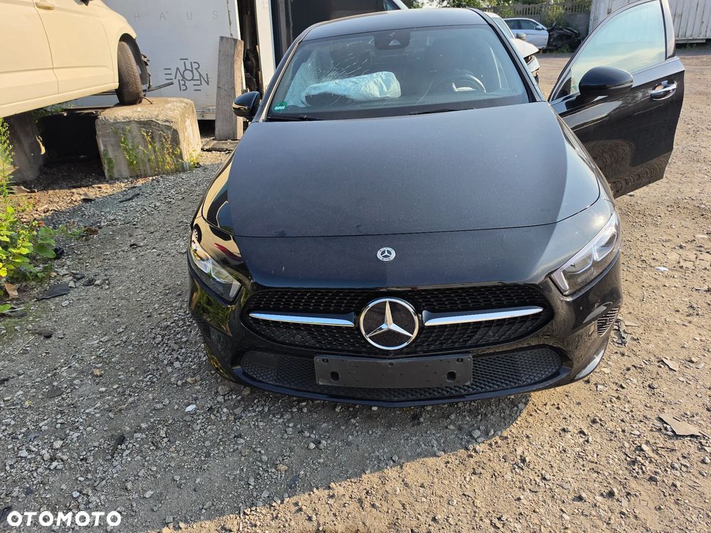 Mercedes-Benz Klasa A 200 Edition 2021 - 18