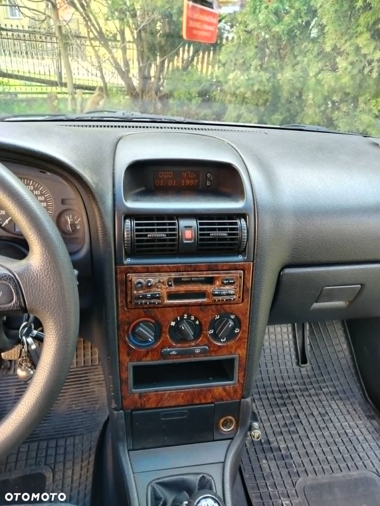 Opel Astra 1.6 GL / Start - 7