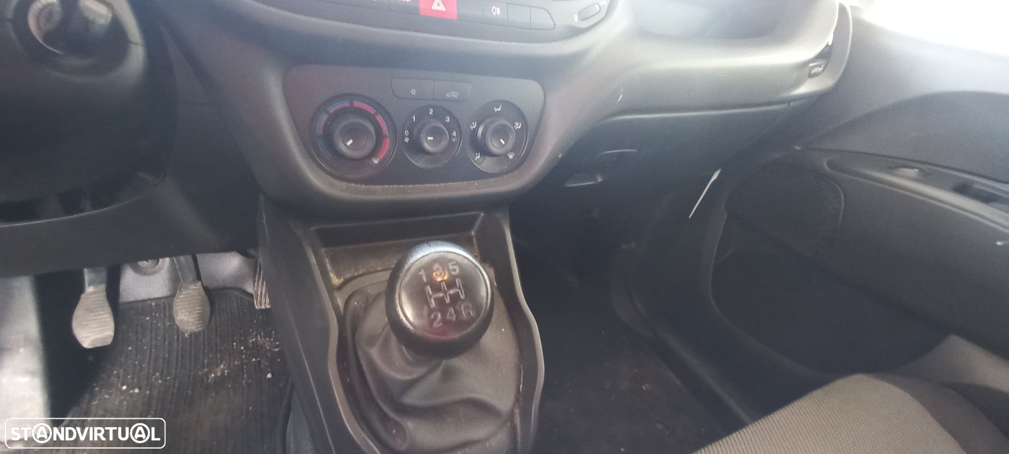 Fiat Doblo Combi 1.3 Multijet - 8
