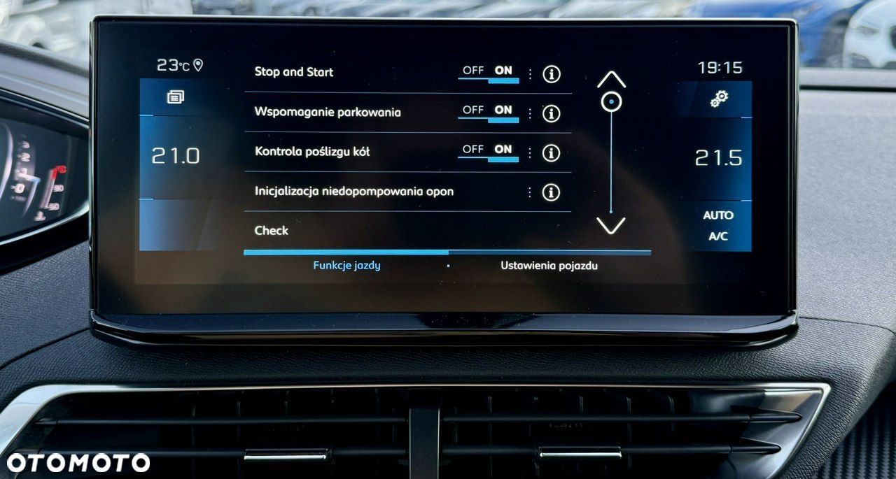 Peugeot 3008 1.5 BlueHDi Allure Pack S&S EAT8 - 28