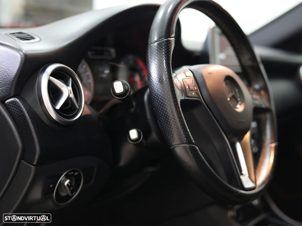 Mercedes-Benz A 180 d Urban - 18