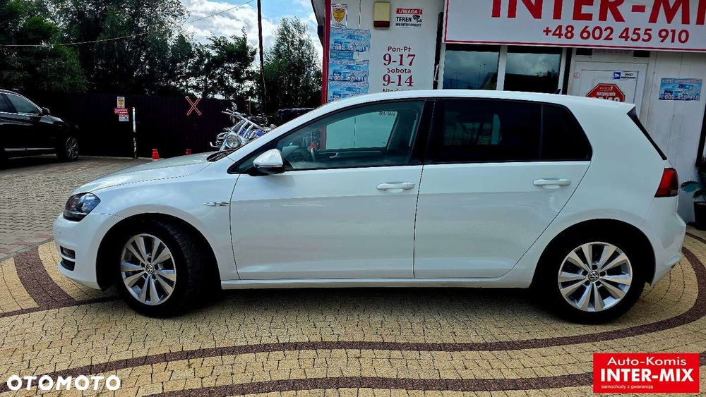 Volkswagen Golf - 22