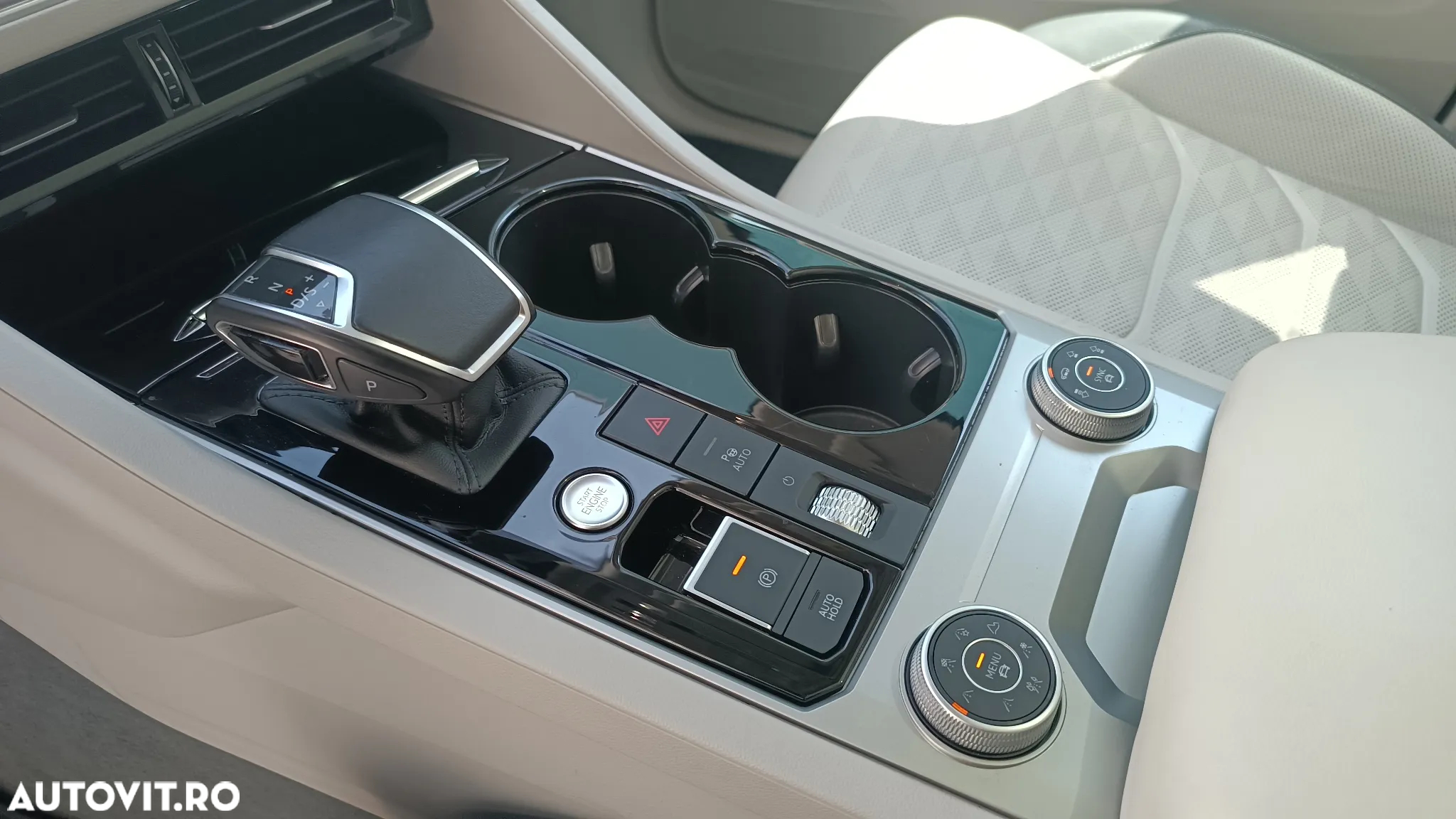 Volkswagen Touareg V6 TDI Elegance - 19