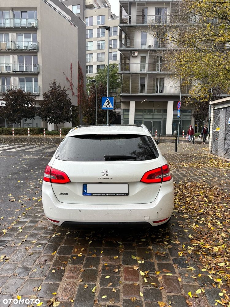 Peugeot 308 1.2 PureTech Allure S&S EAT6 - 7