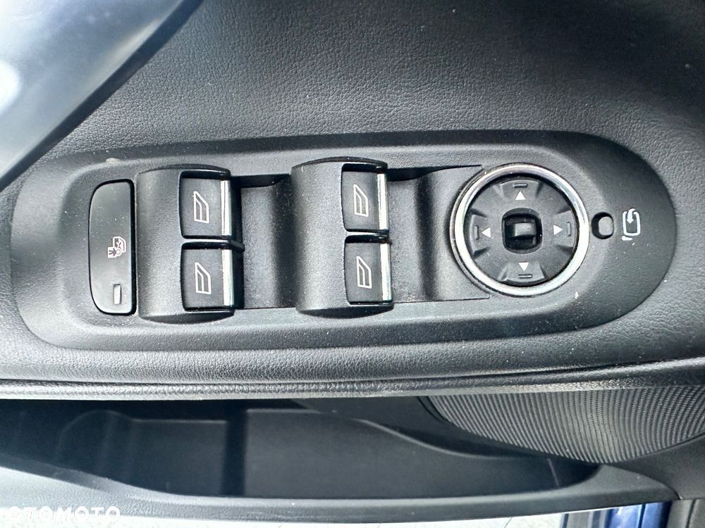 Ford S-Max 2.2 TDCi DPF Titanium X - 12