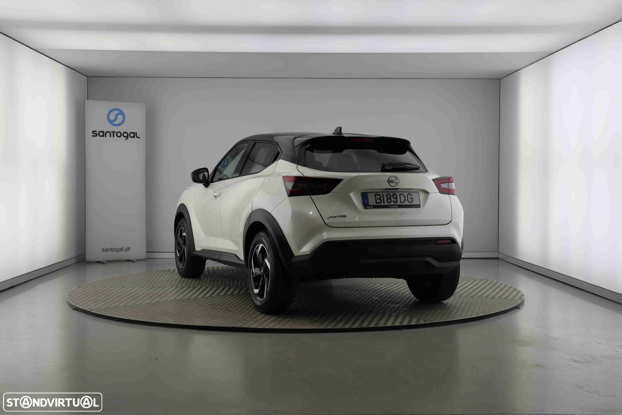 Nissan Juke 1.0 DIG-T N-Connecta NAV.+TwoTone NC - 4