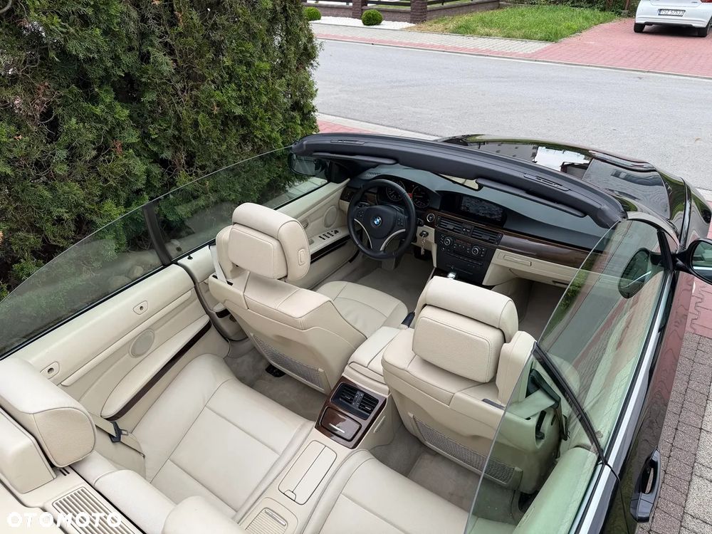 BMW Seria 3 325d DPF - 32