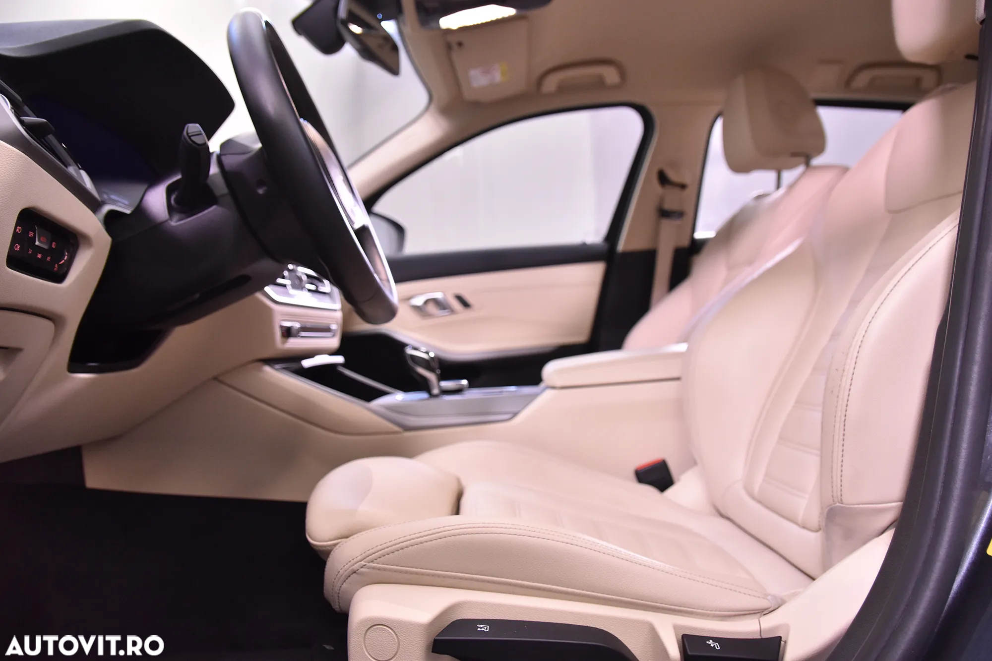 BMW Seria 3 330e xDrive AT PHEV - 26