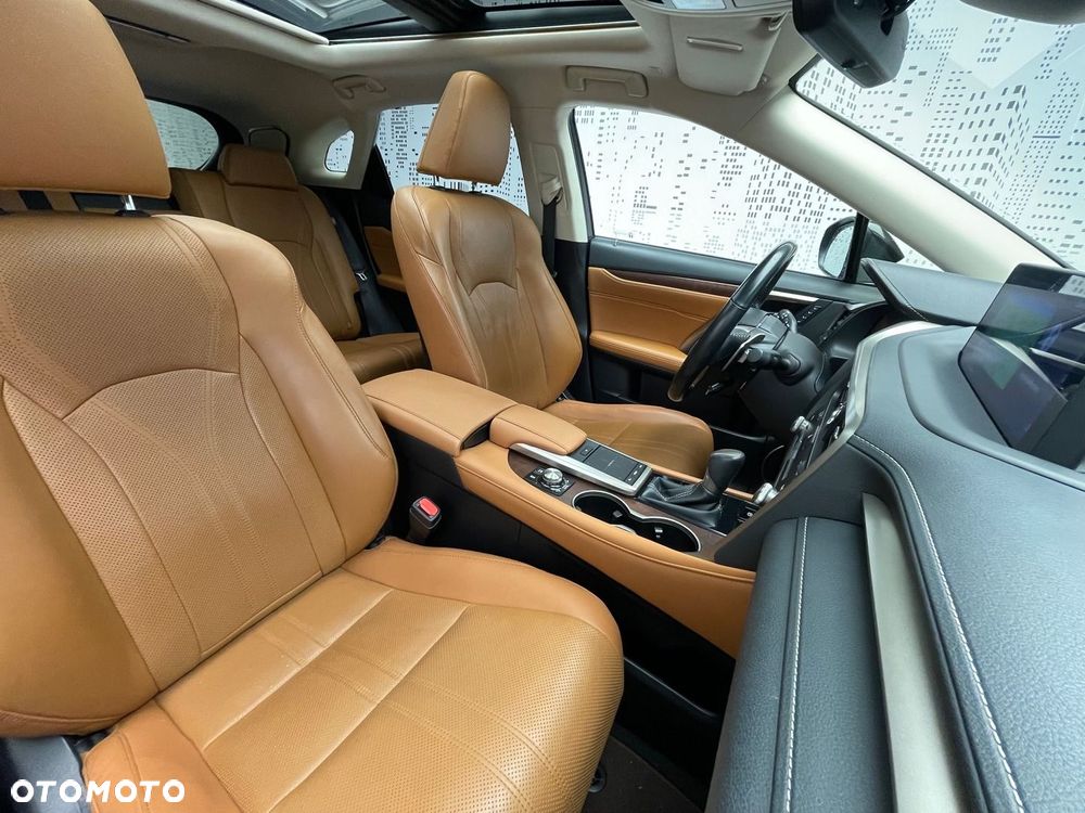Lexus RX 450h Omotenashi - 9