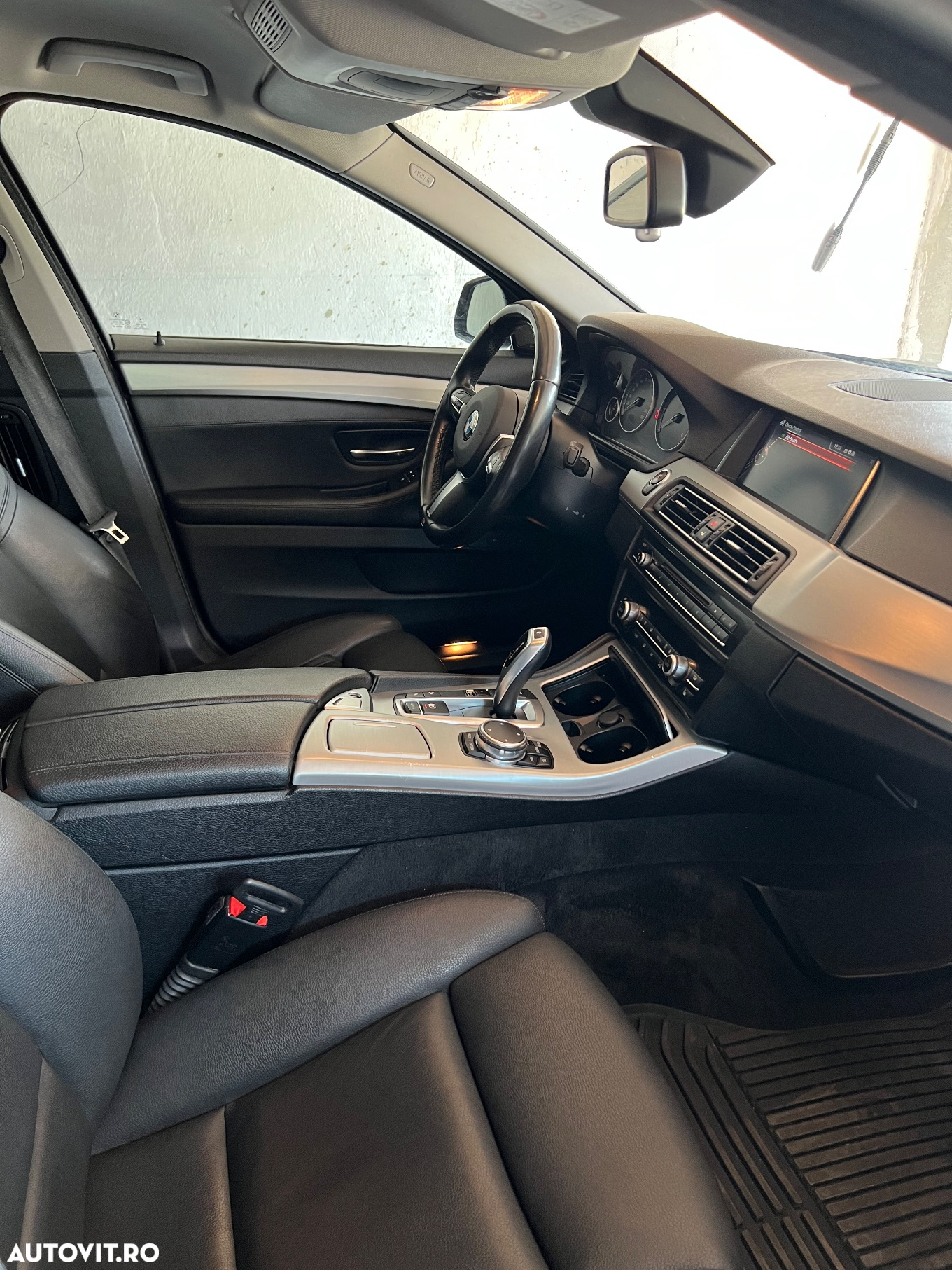 BMW Seria 5 520d xDrive Aut. Luxury Line - 11