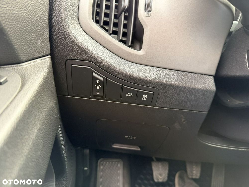 Kia Sportage 2,0 CRDI 2WD Vision - 23