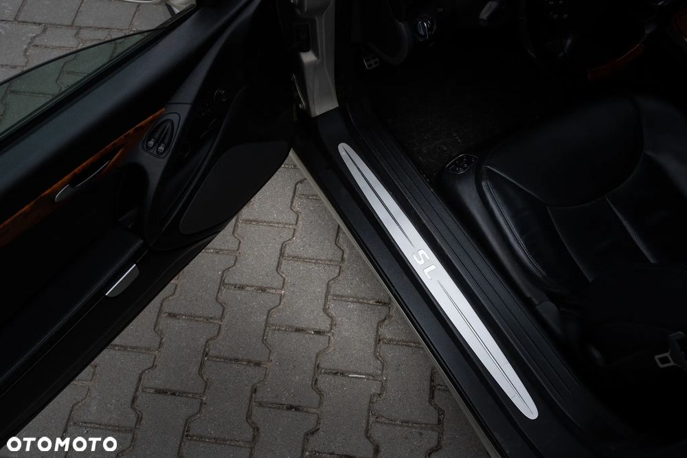 Mercedes-Benz SL - 15