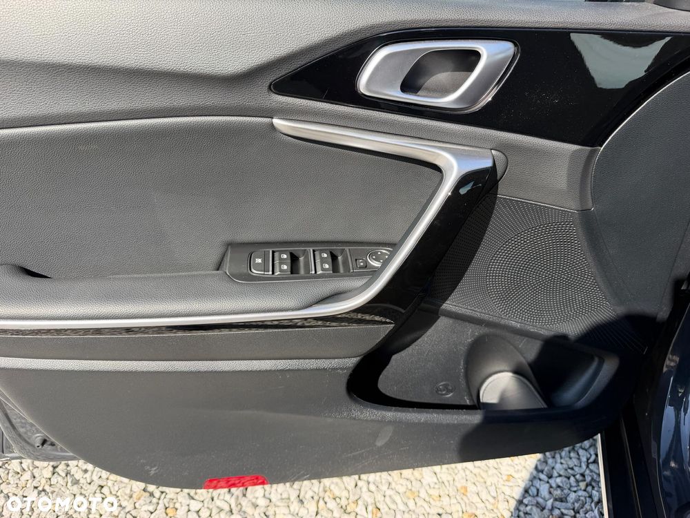 Kia XCeed 1.5 T-GDI OPF DCT7 PLATINUM EDITION - 30