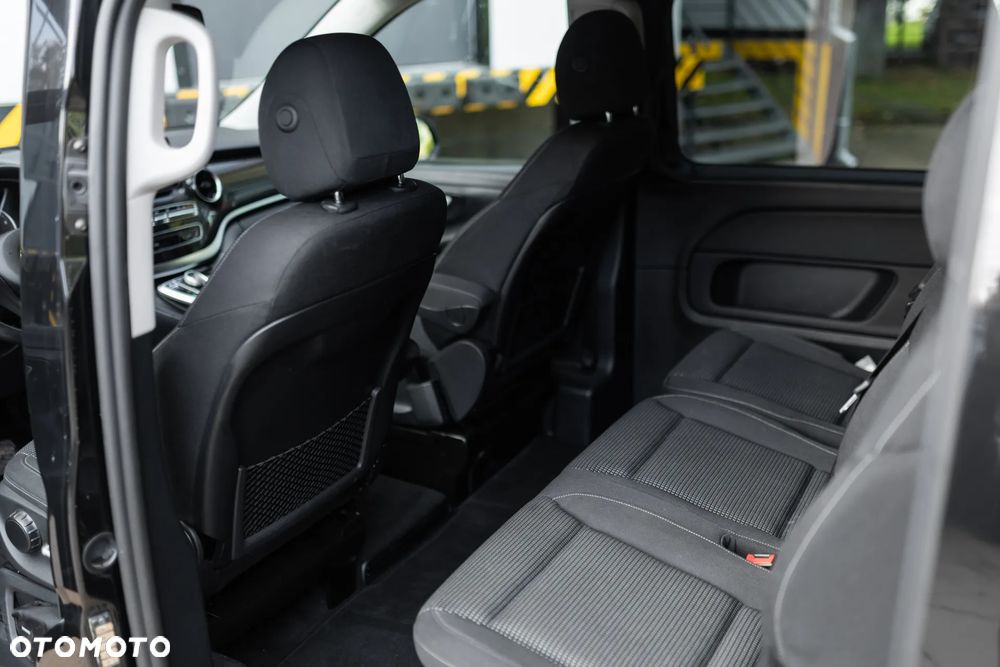 Mercedes-Benz Klasa V 250 d 4-Matic Avantgarde 9G-Tronic (ekstra dł) - 35