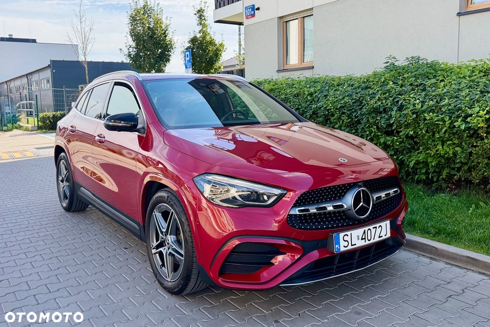 Mercedes-Benz GLA 200 AMG Line - 3
