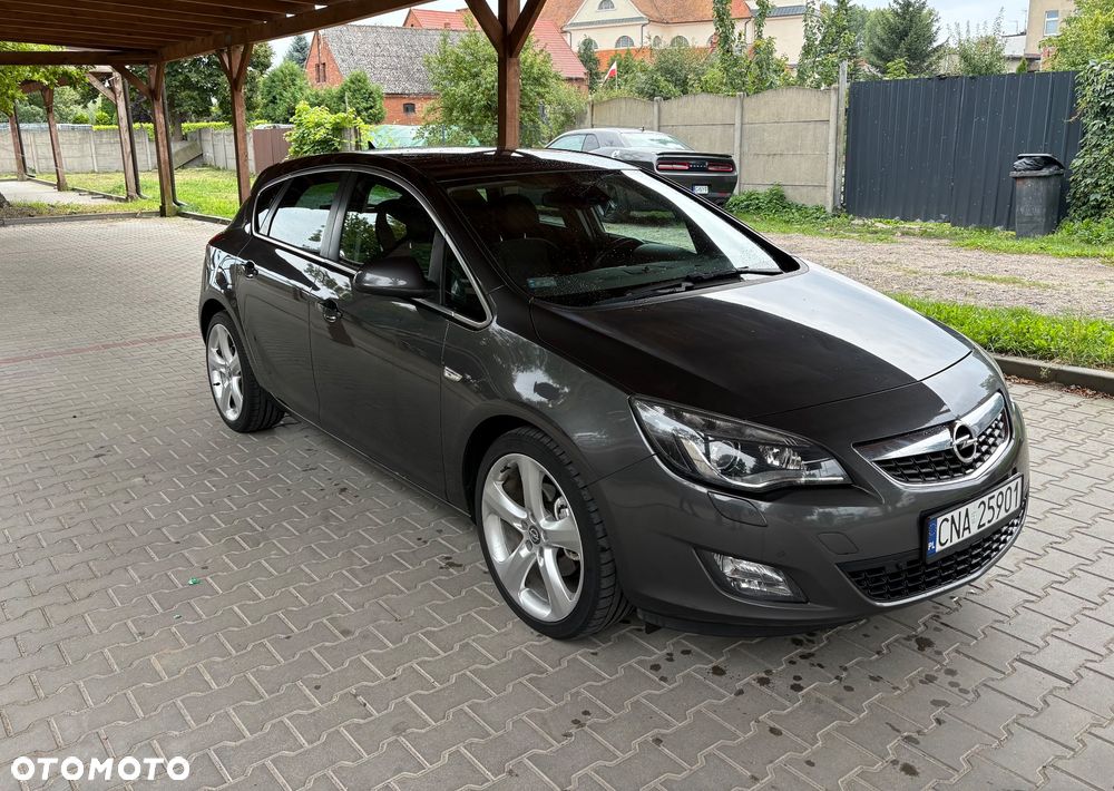 Opel Astra 2.0 CDTI DPF - 6