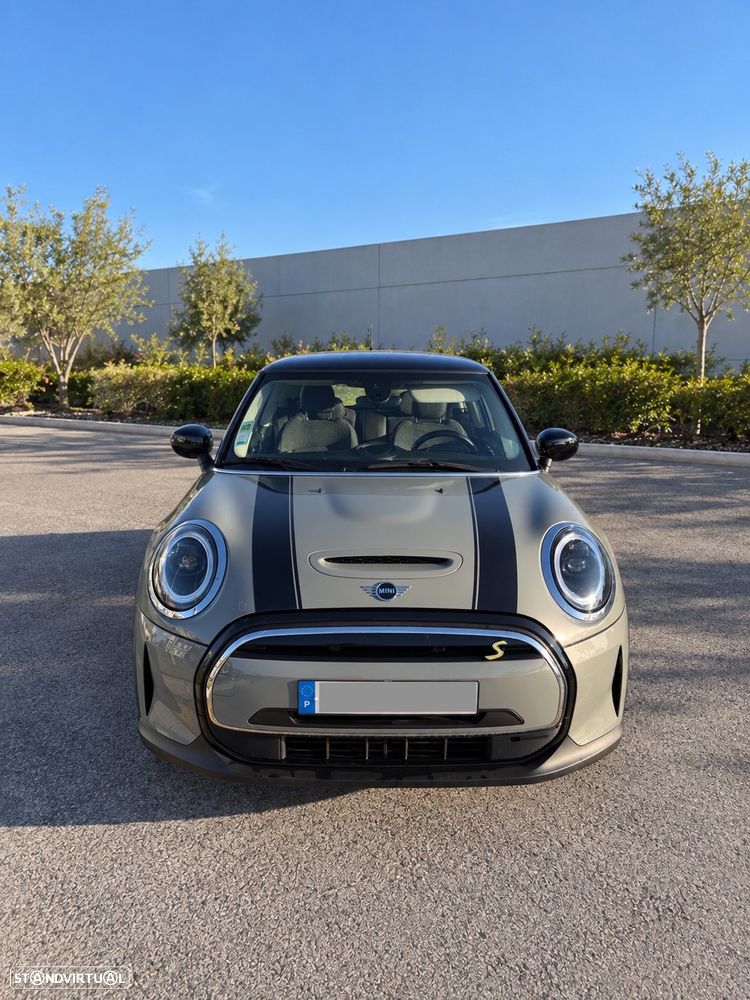 MINI 3 Portas Cooper SE Essential - 2