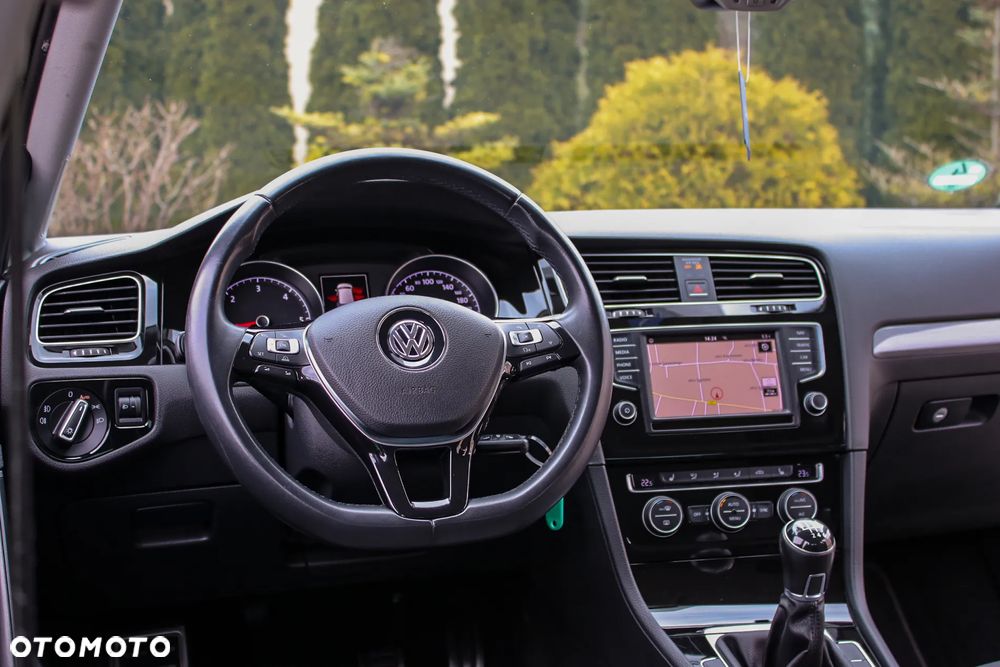 Volkswagen Golf 2.0 TDI BlueMotion Technology Allstar - 17