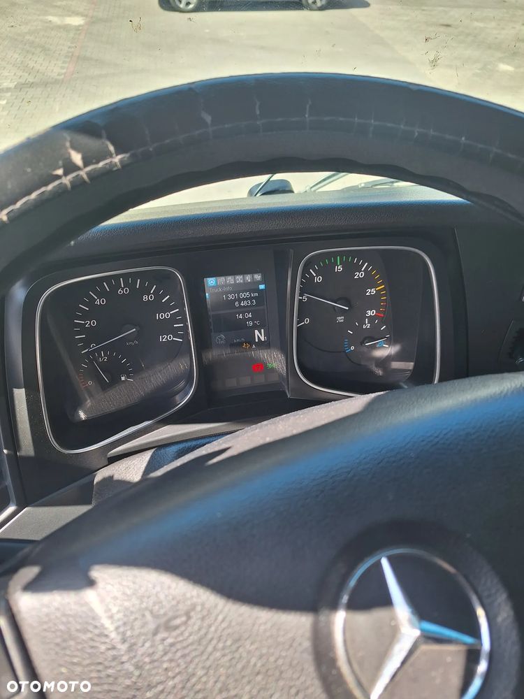 Mercedes-Benz Actros - 10